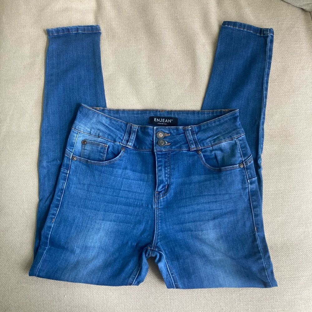 Enjean Juniors distress was skinny jeans